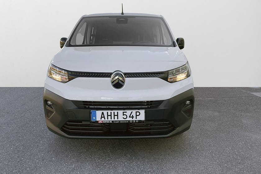 Bild 1 av Citroën Berlingo Crew Van Cab L2 130 Aut/Crew cab 5 Sits/Drag/Värmare/Omg le