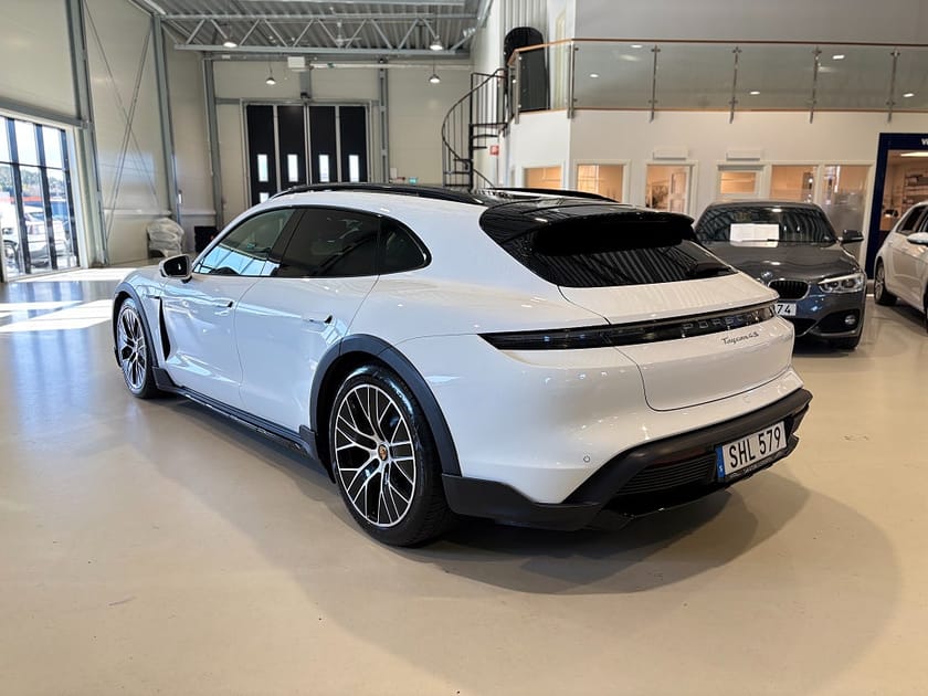 Bild 3 av Porsche Taycan 4S Cross Turismo Direct Drive/ic *HUD/Pano/DirctD*