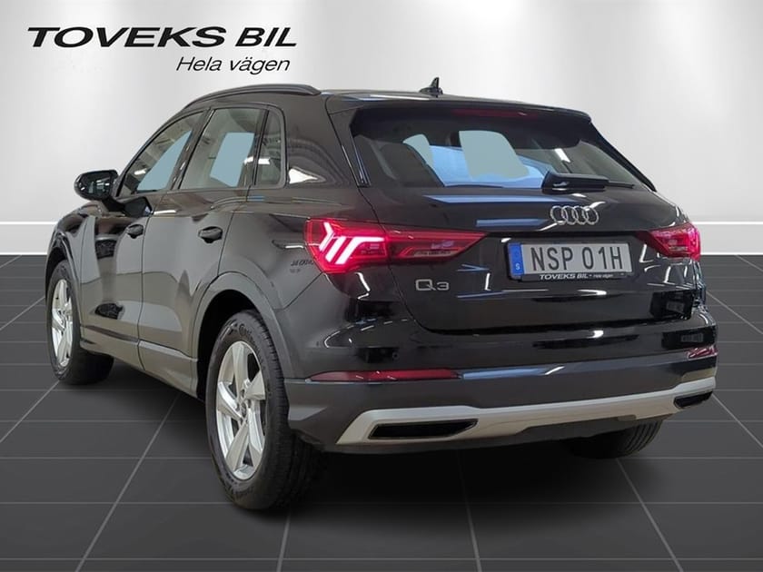 Bild 3 av Audi Q3 35 TFSI ADVANCED 150 hk Drag | Värmare | Evolution
