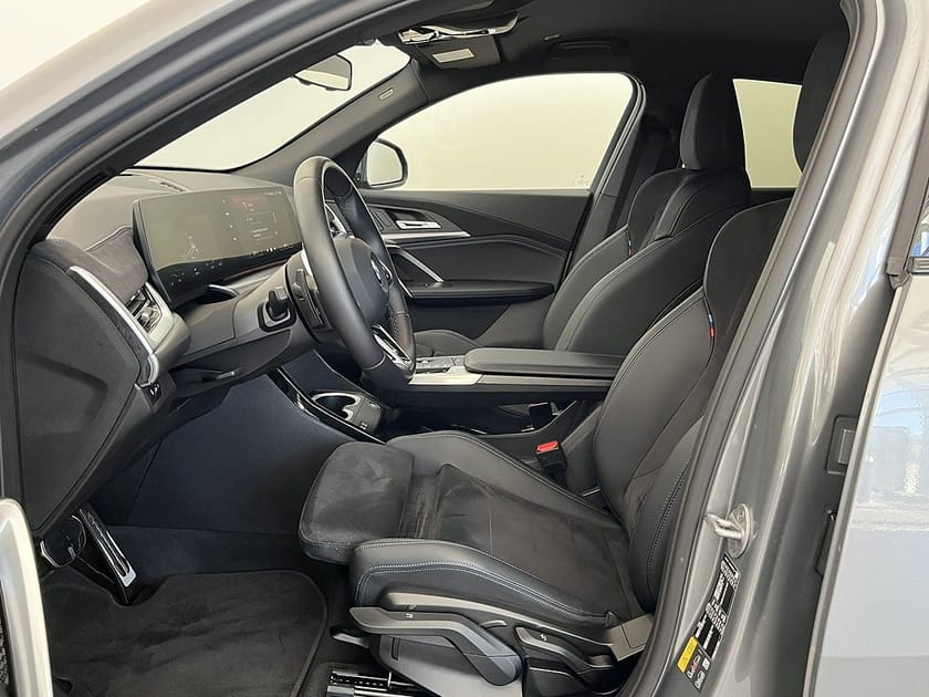 Bild 5 av BMW iX2 xDrive30 M Sport Drag Rattvärme 19" Park Assist