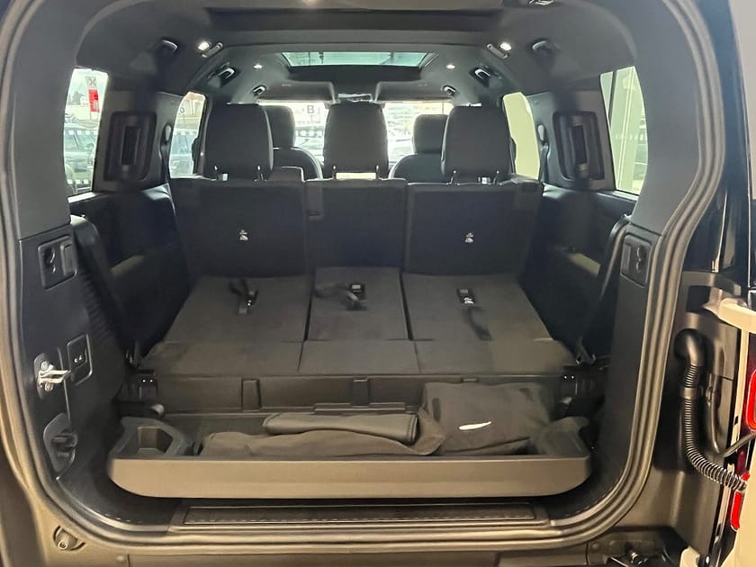 Bild 5 av Land Rover Defender 130 D250 MHEV X-Dynamic / 8-sits