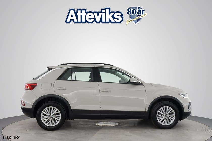 Bild 2 av Volkswagen T-Roc TSI 150 DSG *Värmare/Drag/Kamera*