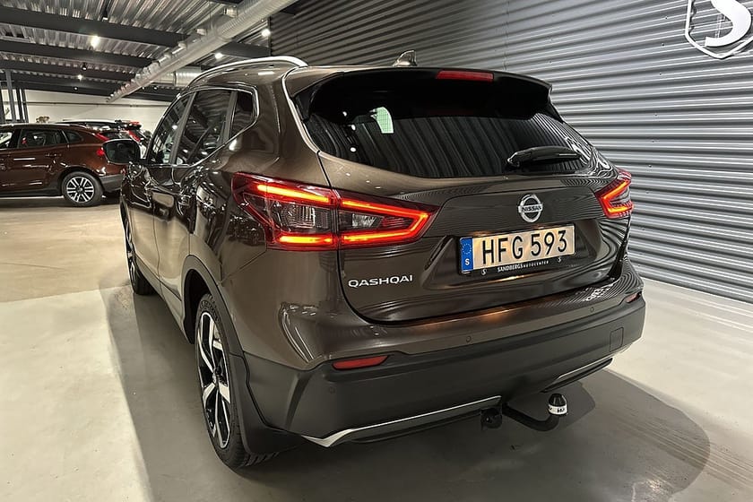Bild 4 av Nissan Qashqai 1.2 DIG-T Tekna+ 360-kam Pano BOSE Skinn Drag
