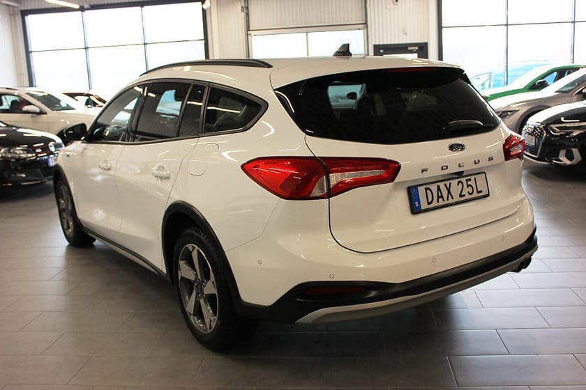 Bild 3 av Ford Focus Active Kombi 1.0 EcoBoost B-kamera SoV  Ny Motor