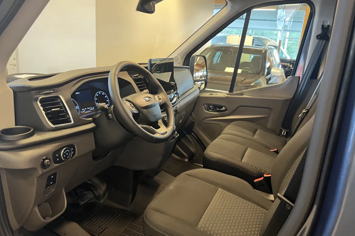 Ford E-Transit 350