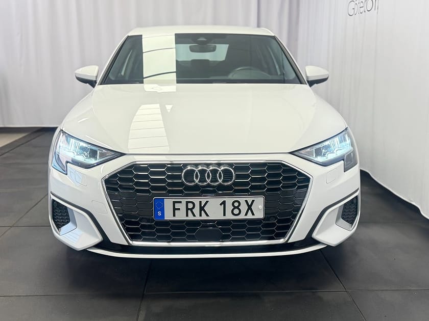 Bild 3 av Audi A3 Sedan 35 TFSI proline Advc Sensor/Adp farthållare/17"