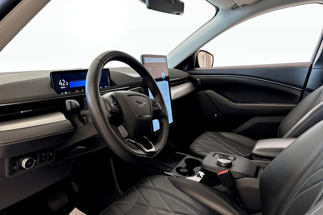 Ford Mustang Mach-E Standard Range