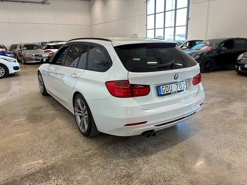 Bild 5 av BMW 325d Touring 325 *RÄNTEKAMPANJ 3.45%* Sport line Aut Drag SoV