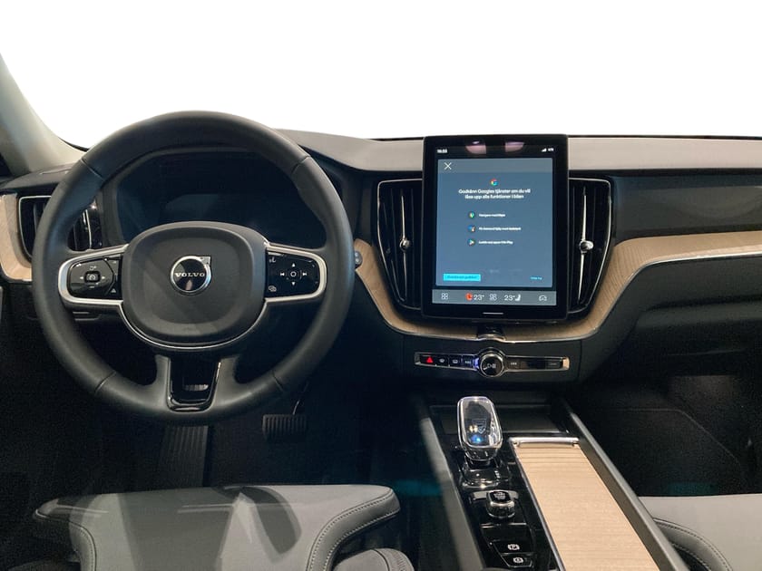 Bild 5 av Volvo XC60 T6 Plus Dark Nordic Edition