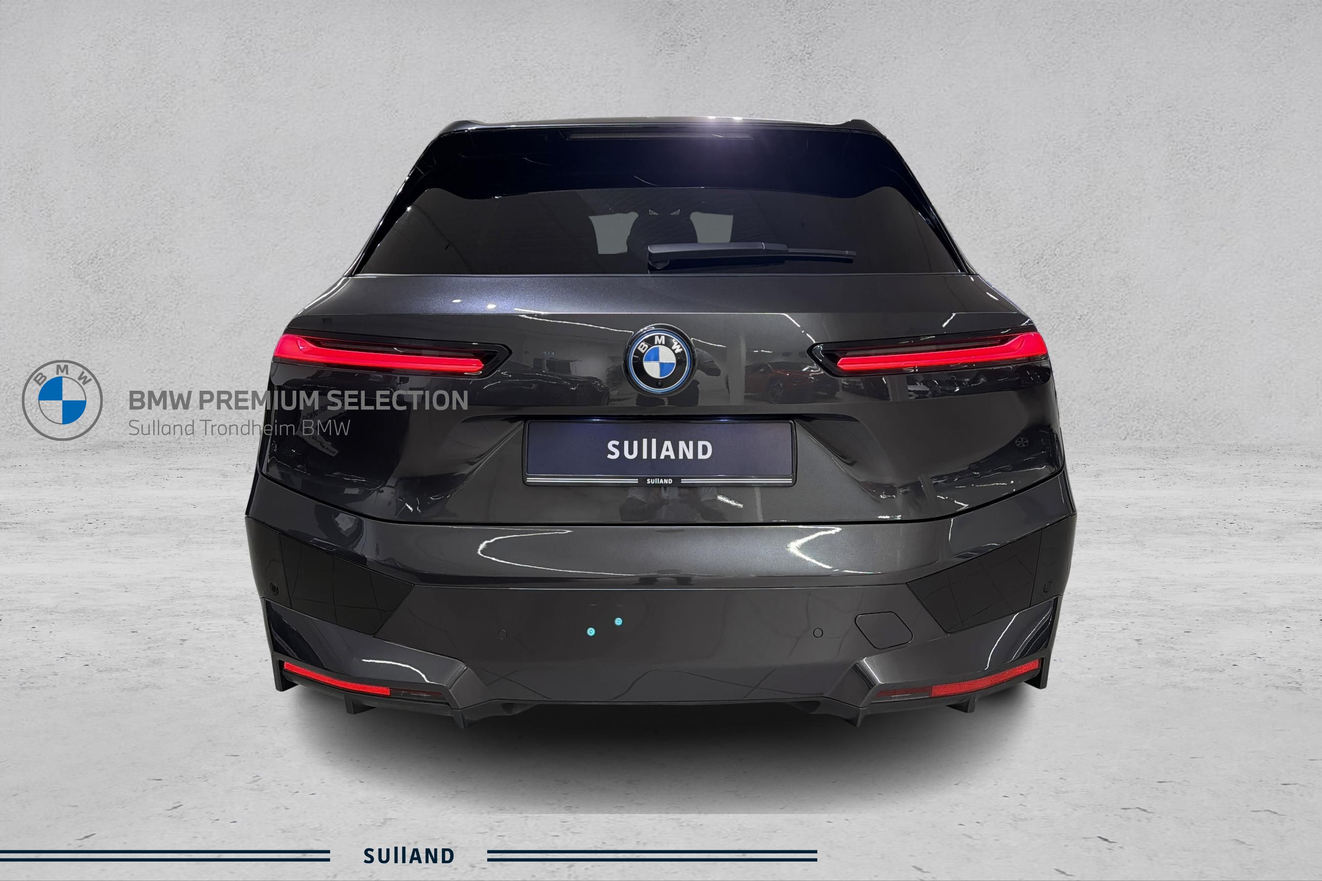 Thumnail bilde 2 av BMW iX xDrive40