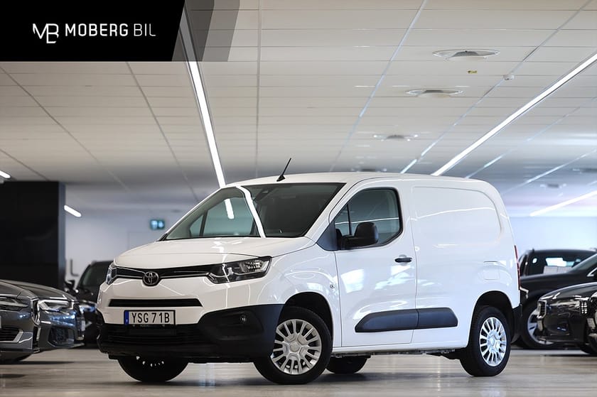 Bild 1 av Toyota ProAce City 1.2 Turbo 130hk 3-Sits CarPlay PDC B-Kamera