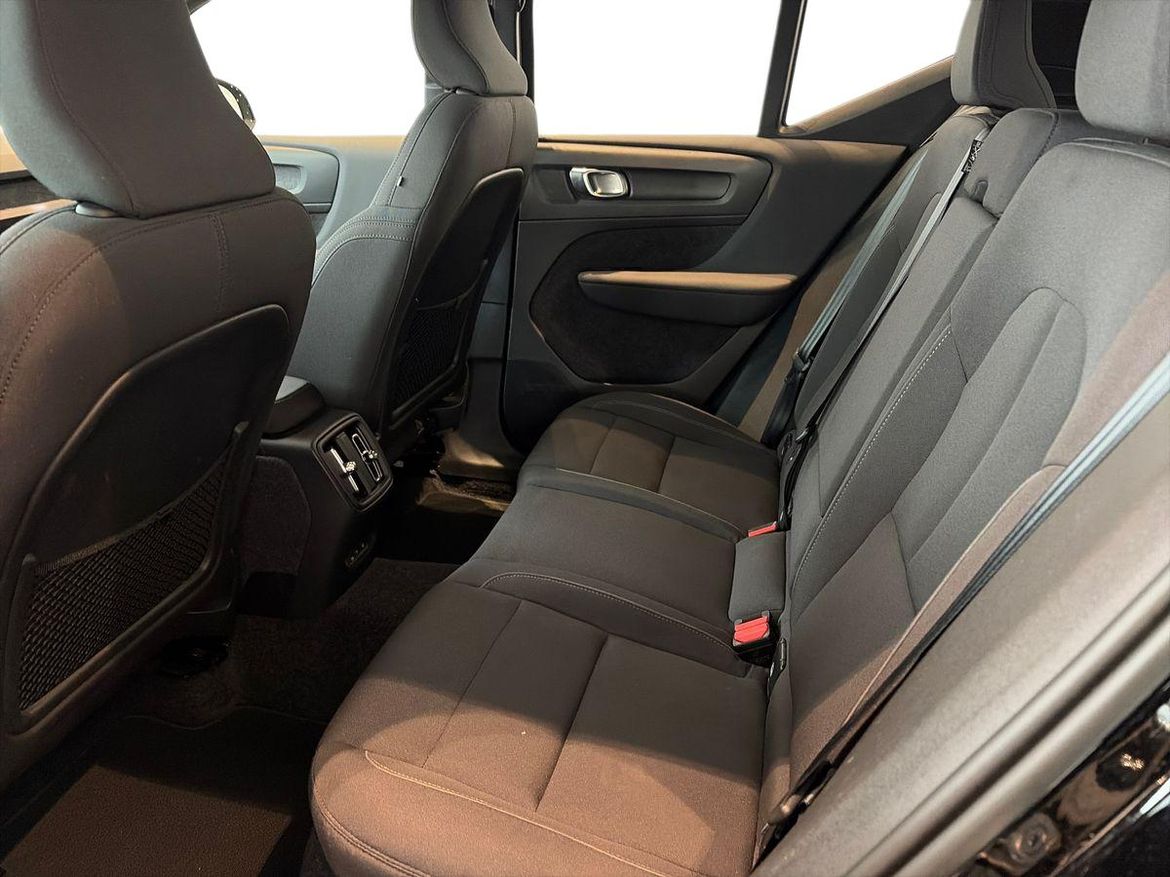 Volvo XC40 2023 - miniatyr 10