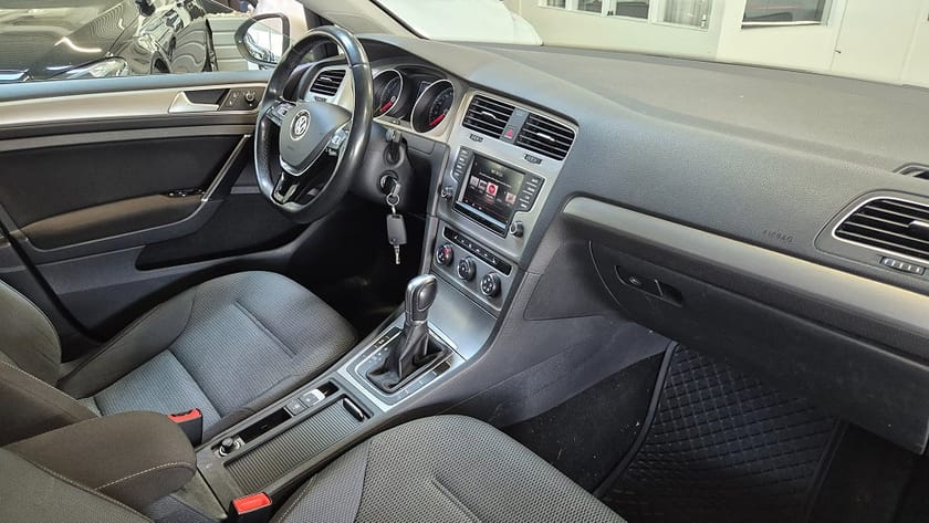 Bild 5 av Volkswagen Golf Sportscombi 1.2 TSI AUTOMAT Euro 6