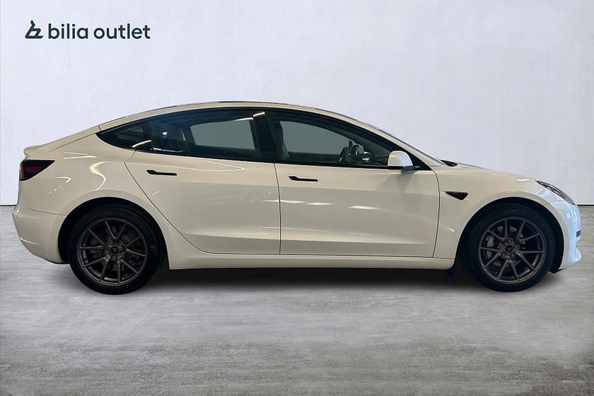 Bild 5 av Tesla Model 3 Standard Range 283hk Panorama Navi Backkamera