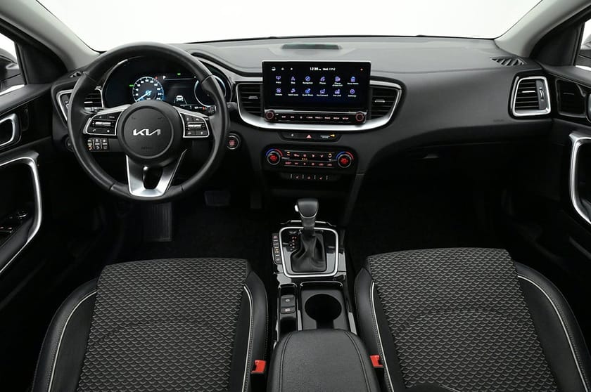 Bild 5 av Kia XCeed Plug-in Hybrid Advance Plus Kamera BLIS Navi 4,99%