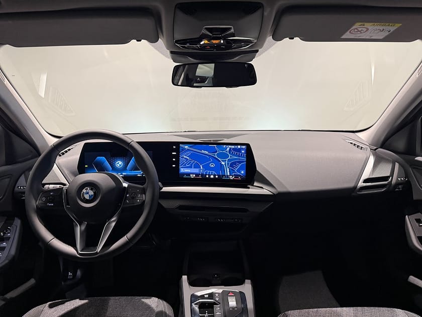 Bild 5 av BMW 120 M Sport Design Aut 18"Fälg Drive/P-Assist  Rattvärme
