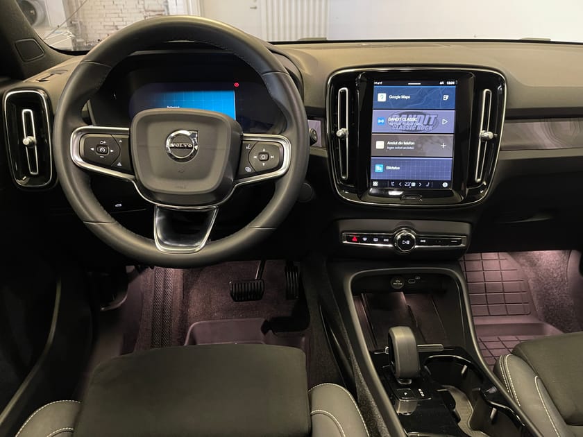 Bild 5 av Volvo XC40 Recharge Single Motor Ultimate / Dragkrok / Tonade rutor / Navigation /