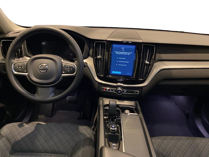 Bild 5 av Volvo XC60 Recharge T6 Core Edition - Drag!