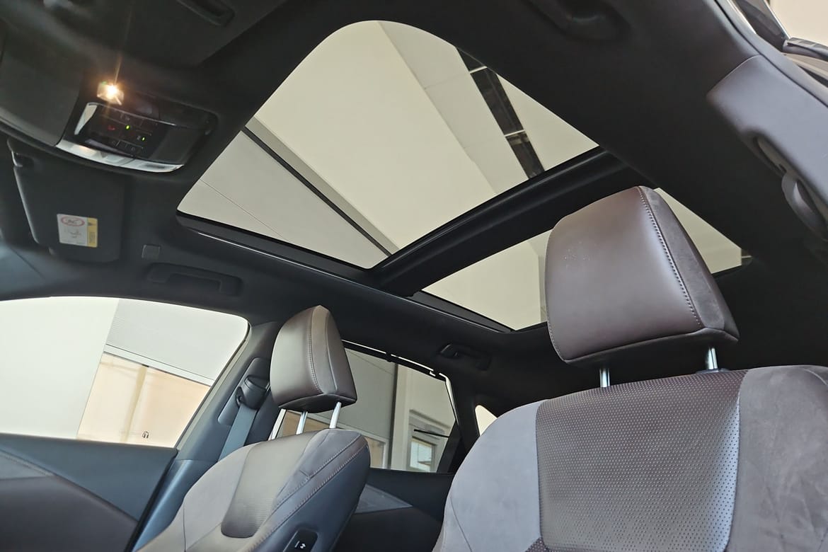 12 / 17