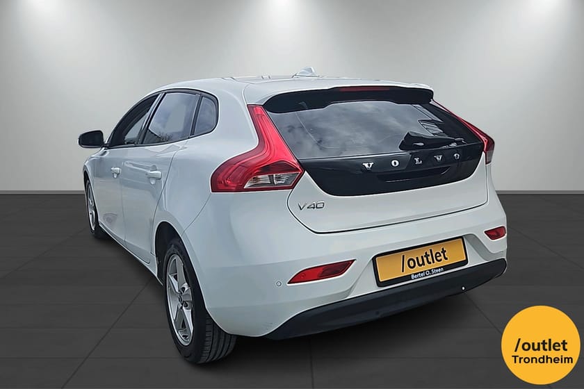Bilde 2 av Volvo V40 1.6 D2 Diesel | Ny regreim + vannpumpe| EU27