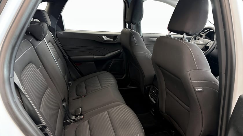 Bild 5 av Ford Kuga Hybrid AWD 190hk - Dragkrok