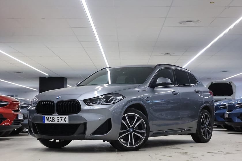 Bild 3 av BMW X2 xDrive25e 220hk M Sport Shadow HUD H/K Skinn