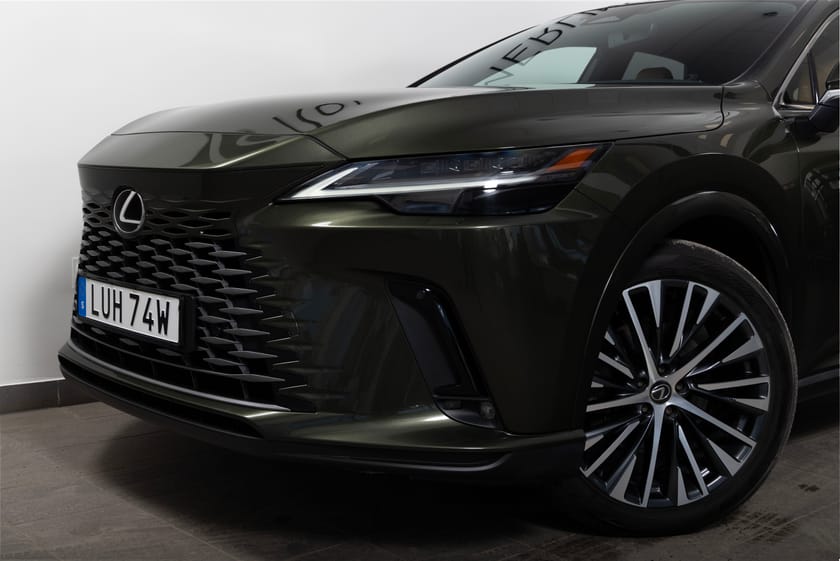 Bild 4 av Lexus RX 450h+ + Executive Dragkrok Ventilerade stolar