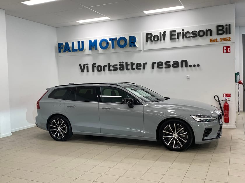 Bild 2 av Volvo V60 T6 Plus Dark Edition