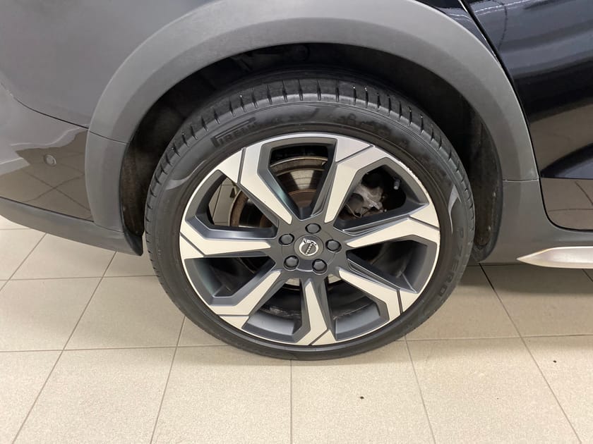 Bild 4 av Volvo V60 Cross Country B4 AWD Diesel Adv SE