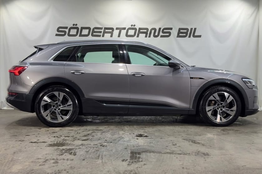 Bild 5 av Audi e-tron 55 quattro PROLINE  DRAG LÄDER LUFTFJÄDRING MOMSBIL