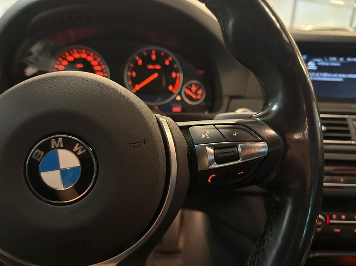 BMW BMW 520d xDrive Touring — bild 15