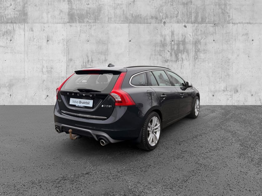 Bilde 3 av Volvo V60 D5 AWD Twin R-design / H.feste / Varmer / ACC / DAB+