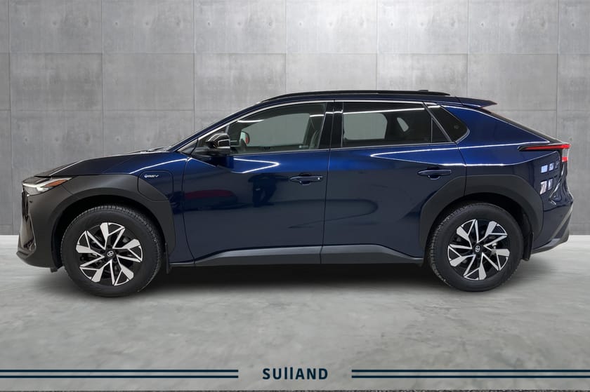 Bilde 2 av Toyota bZ4X AWD - Executive, H.feste, Ledbar