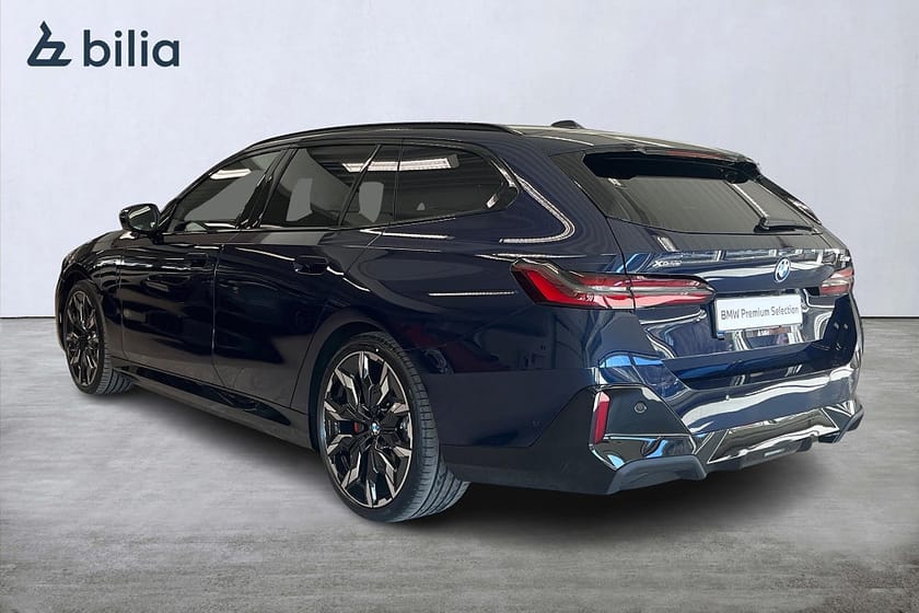 Bild 2 av BMW 530e xDrive Touring M-Sport PRO | DEMOBIL | Drag | B&W | Panorama |