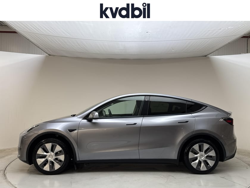 Bild 2 av Tesla Model Y Long Range RWD Dragkrok