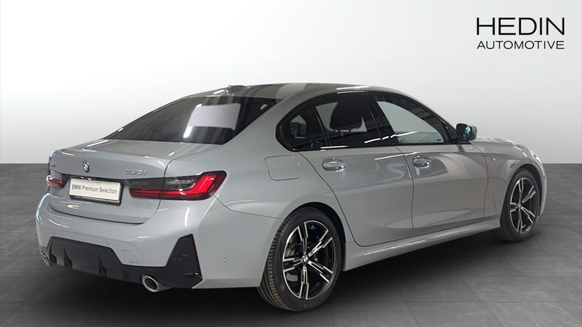 Bild 2 av BMW 320i xDrive Sedan M Sport adaptiv farthållare backkamera hifi-högtalare