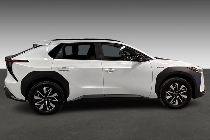Bilde 4 av Toyota bZ4X AWD Active Tech. Krok, Navi, 360° Kamera