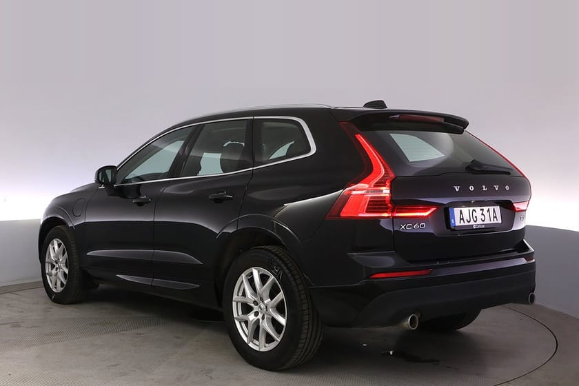 Bild 4 av Volvo XC60 Recharge T8 AWD Momentum Drag Pano AdapFarth