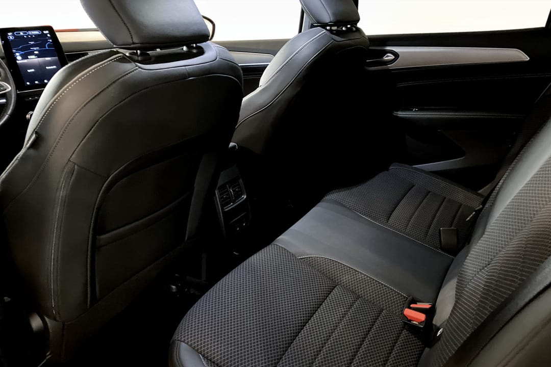 Renault Arkana E-TECH 145