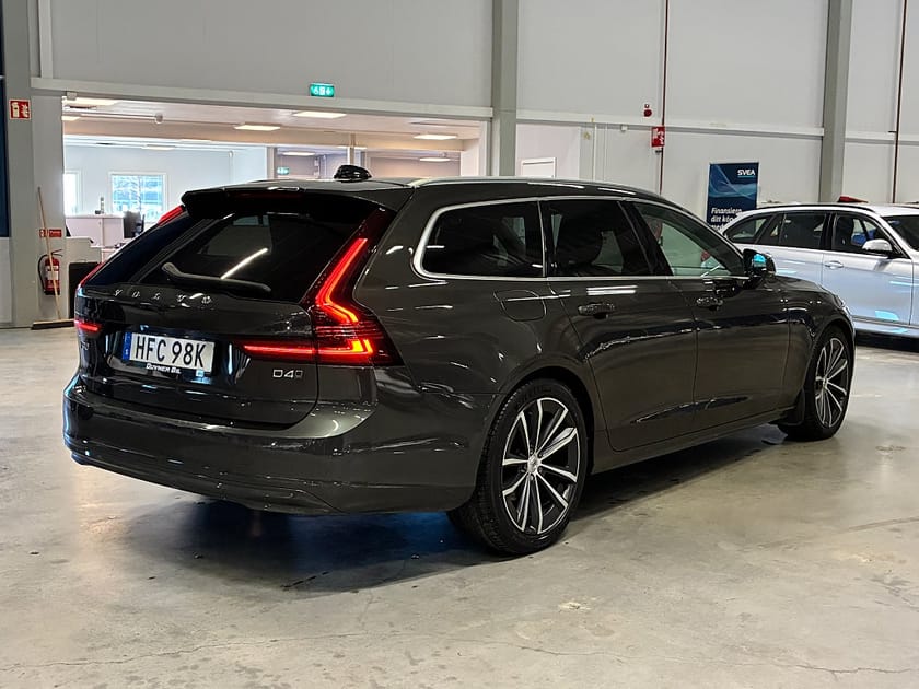 Bild 3 av Volvo V90 D4 AWD Aut Adv. edt | Backkamera | Navi | V-hjul