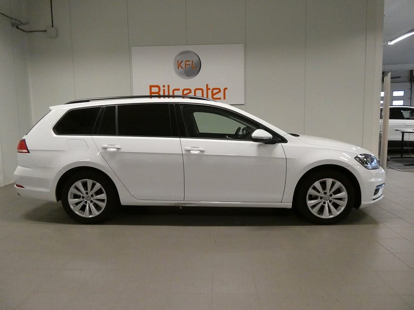 Bild 4 av Volkswagen Golf Sportscombi 1.6 TDI Aut-Värmare-Nyservad-SoV