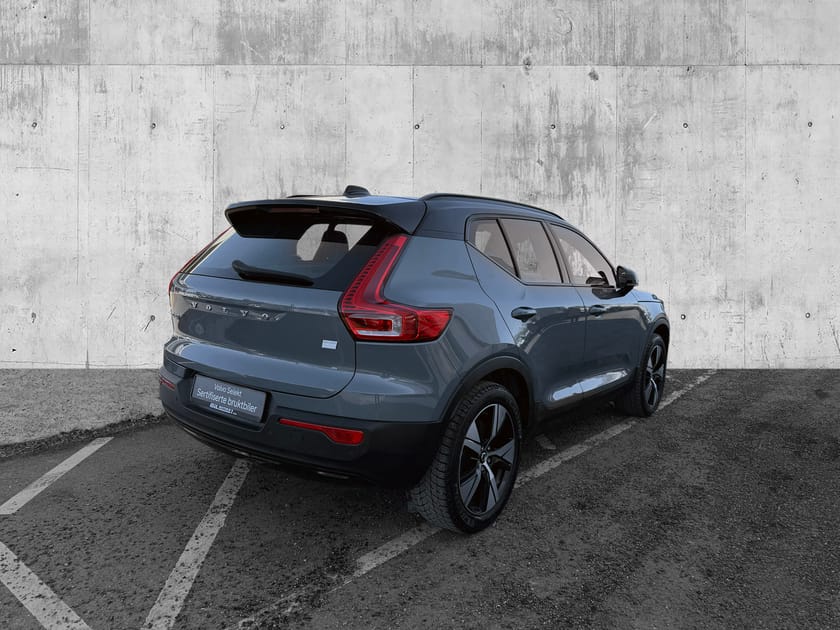 Bilde 3 av Volvo XC40 P6 Recharge Single Motor Plus / Varmer / App / Google / H.feste