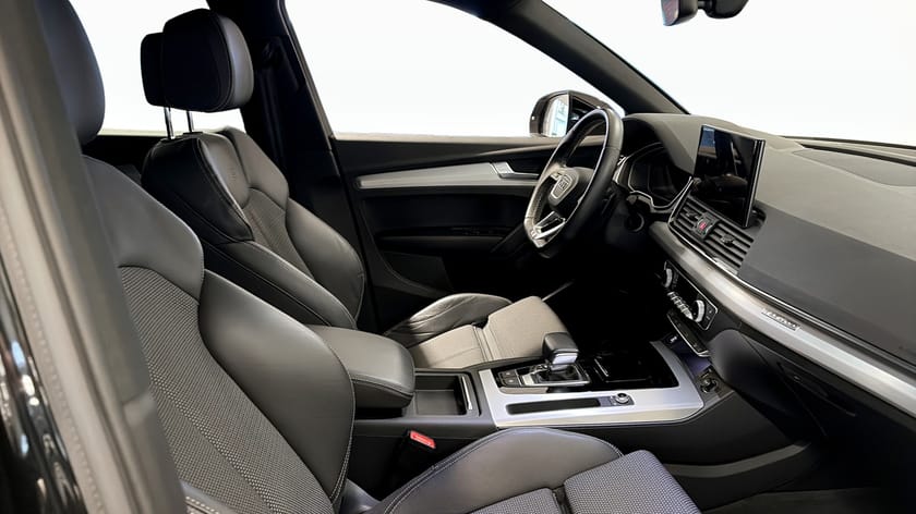 Bild 3 av Audi Q5 Sportback 40 TDI quattro S-Line 204Hk / Värmare / / Matrix