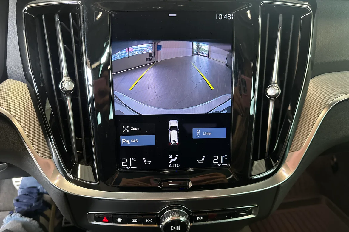 picture of a car