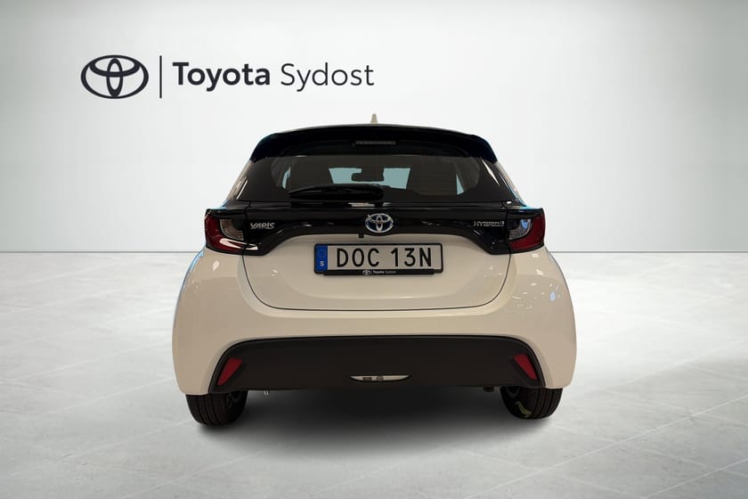 Bild 4 av Toyota Yaris Hybrid 5d. Active Automat Rattvärme Backkamera Adaptiv farthållare mm.