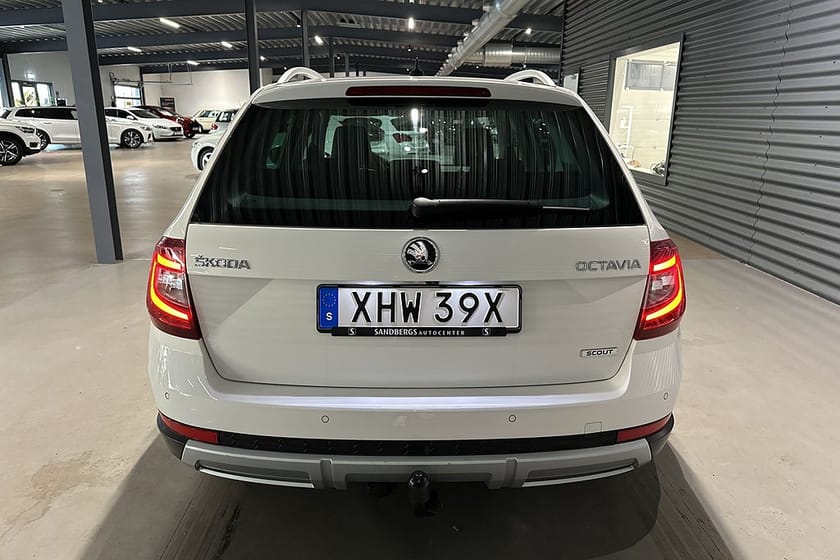 Bild 5 av Škoda Octavia Scout Skoda 2.0 TDI 4x4 B-kamera Värmare Navi Drag