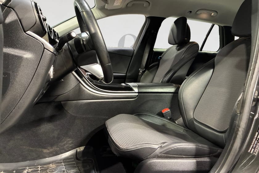 Bild 3 av Mercedes-Benz C 300 T e AUT 313 HK DRAG NAV BURMESTER NYSERV 25.4KWH