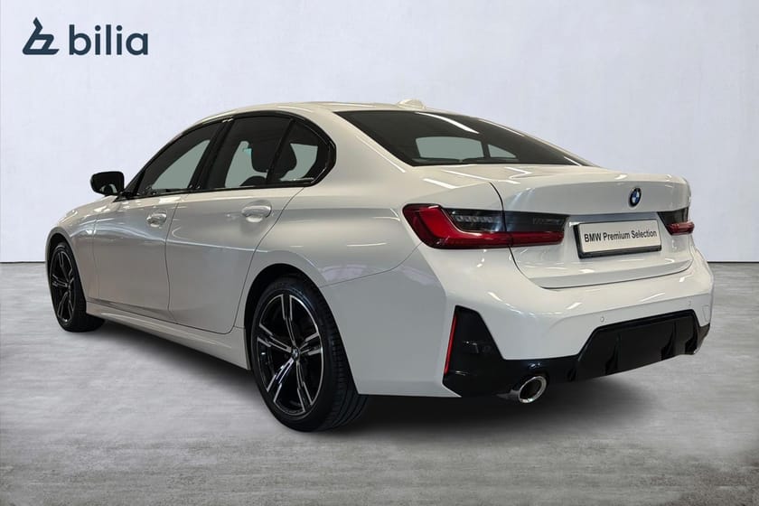Bild 2 av BMW 320i xDrive Sedan 320 M-sport | H&K | PDC | Farthållare