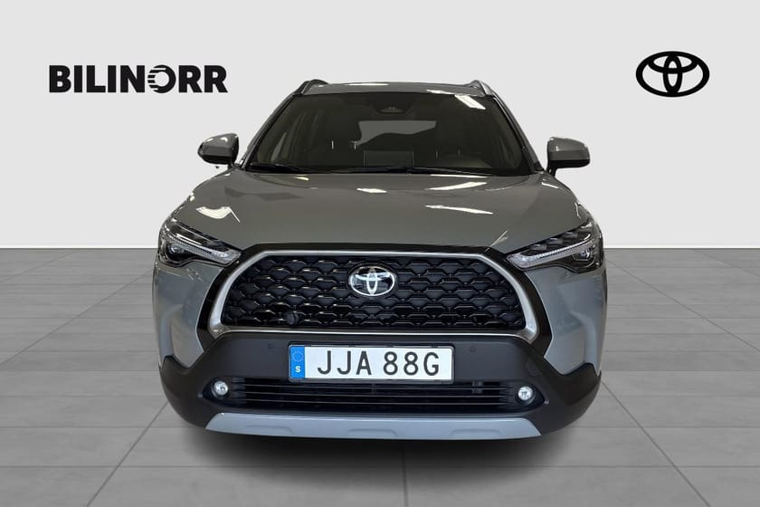 Bild 3 av Toyota Corolla Cross Hybrid AWD-i EXECUTIVE SKINN/Kamera/Vinterdäck