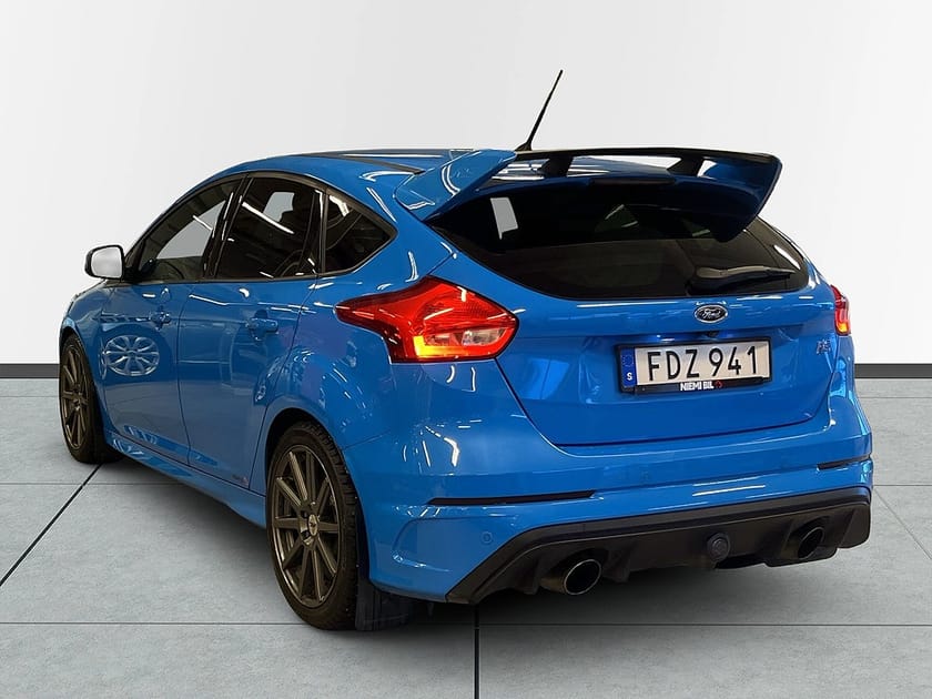 Bild 5 av Ford Focus RS S&V-däck/Kamera/P-sens/Navi/Led-ramp/RS